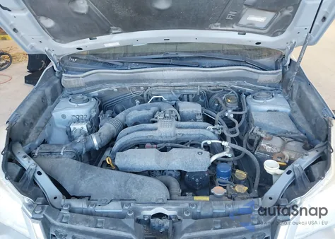 2015 Subaru Forester 2.5I Premium из США, поврежденный, VIN JF2SJADC2FH834590